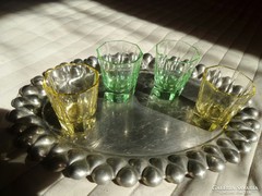 4 db Art Deco hámozott, színes likőrös pohár (Moser)