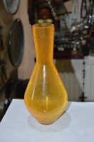 Sárga repesztett kristály váza