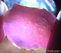 Rubin rög természetes lilás-pink szelet