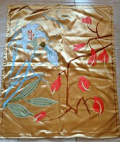 Üzbég valódi selyem kézzel hímzett falidísz terítő 73x86 cm