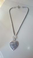 Ezüst nyaklánc és gyönyörű ezüst nagyméretű szív medál. 925 