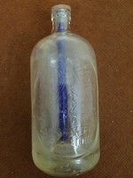 Első Budai Szódavíz Gyár Vegytiszta Sterilizált Szikvíz feliratú Szódásüveg