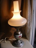 Retro elektromos petróleumlámpa asztali lámpa