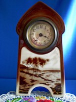 Antik porcelán kandalló óra réz szerkezettel 24 cm magas