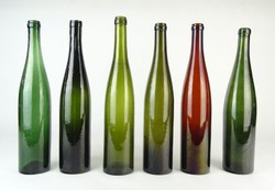 0O904 Régi hat darab zöld üveg sörösüveg 34 cm