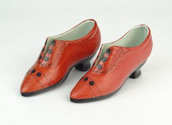 0P398 Régi piros női porcelán cipő pár