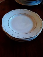4 db Zsolnay tollazott porcelán lapos tányér