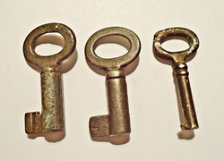 3 db. régi mini kulcs