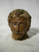Régi cserép bajszos parasztfej