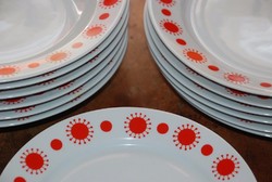 Retro Alföldi Centrum Varia piros pöttyös/napocskás 6 személyes tányér készlet