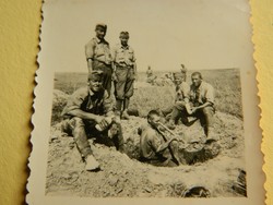 II. Világháború ,,lövész árok ásás" (keleti front)