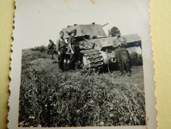II. világháború az ezred vonulása harckocsival  (keleti front)