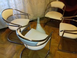 RENDKIVŰL AKCIÓS ÁRON !!! Design króm csővázas szék  4 db + design üveglapos asztal 1 db csigiri r