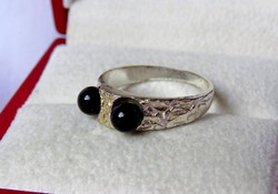AKCIÓ! - Régi, különleges, kalapált ezüst gyűrű onix gyöngyökkel a 60-as, 70-es évekből
