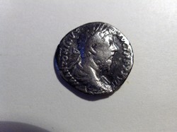 Marcus Aurelius császár ezüst denariusa.