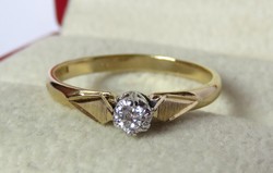 Szép 0,1 ct gyémánt, arany gyűrű 