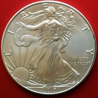 2017 USA American Eagle (Amerikai Sas) egy uncia (31,1 g) ezüst 1 dollár érme Ag999 (színezüst), BU