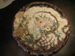 Eichwald  majolika  ,  különlegesség , ragyogó színekkel  pici javítással   40 cm