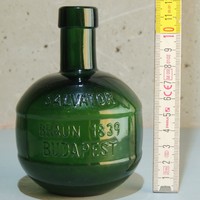 "Salvator Braun 1839 Budapest" közepes likőrösüveg