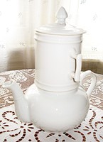 Francia porcelán teaforrázó készlet, teáskanna szűrővel