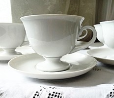 Fehér porcelán talpas teás csésze  készlet 6db Hollóházi Szász Endre tervezte