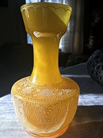 parádi ritkaság sárga váza kézzel festett