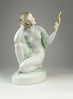 0Q382 Herendi porcelán akt fésülködő nő