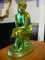 Zsolnay eozin női szobor
