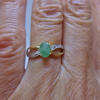 Szép smaragd és gyémánt arany gyűrű
