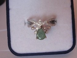 Egyedi, tiarás ezüst gyűrű csodaszép, valódi smaragd kővel