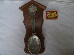 Spoon - 23 x 12 cm - 2008. Year-numbered pewter spoon, in hardwood holder, - German