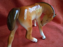 Jelzetlen Gránit porcelán ló figura