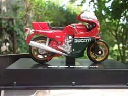 Ducati motor modell 1:32