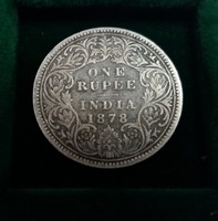 Patinás indiai ezüst 1 rúpia  1878, 11,3 g.