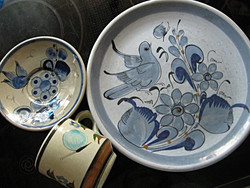 Gyönyörű mexikói kézműves madaras, pillangós csésze és alj, tál
