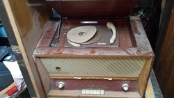 Zenta T422G gramafonnal, lemezjátszóval kombinált rádió készülék