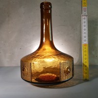 Világosbarna, lapított henger formájú, art deco likőrösüveg (428)