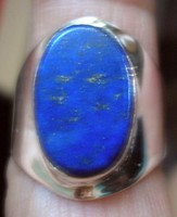 925 ezüst gyűrű, 17,9/56,2 mm lápisz lazuli drágakővel