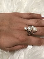 Mesés ezüst gyűrű igazgyöngyökkel 2cm átmero