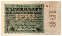 Németország  100 millió német inflációs Márka, 1923, kis szakadás a jobb alsó saroknál