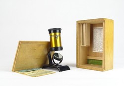 0T157 Régi kisméretű német mikroszkóp fa dobozában