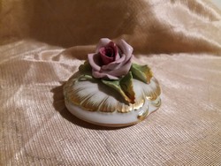 Herendi rózsás porcelán tető
