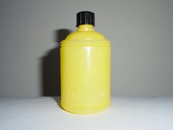 Retro WU 2 hajmosóolaj sampon műanyag flakon domború felirat - CAOLA gyártó - 1980-as évekből