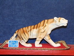 Royal Dux nagyméretű tigris