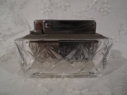 Üveg - KRISTÁLY ÖNGYÚJTÓ  - asztali - gázos - 8 x 5 x 5 cm 