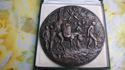 Ritka db. Nagyméretű bronzplakett Vándorlás átm.13,5 cm