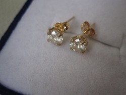  Tömör arany fülbevaló, brill gyémánt moissanit kövekkel 5 mm