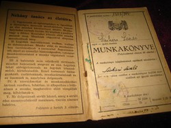 Munkakönyv  1944 ből   . A Szabadkai Ipartestület  1885. stemplijével