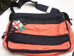 New pearl canvas laptop shoulder bag; sports bag - adjustable shoulder strap 46x33 cm