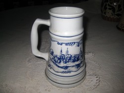 Alföldi Porcelángyár  korsó,  Hódmezővásárhely  1830  felirattal  10  x 17 cm